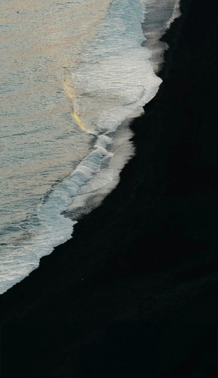 2025最新酷飒风黑色系壁纸大放送 神秘高级感拉满