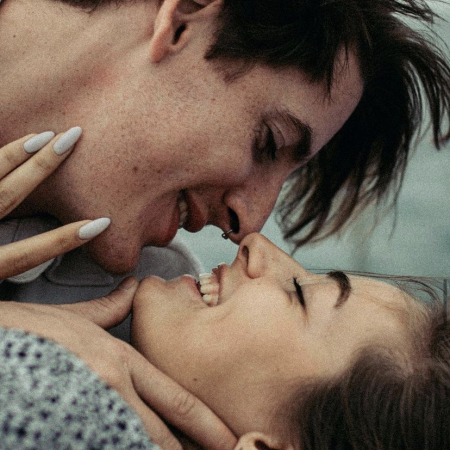 定格爱与温柔的绝美图片 浪漫轻吻瞬间甜度爆表