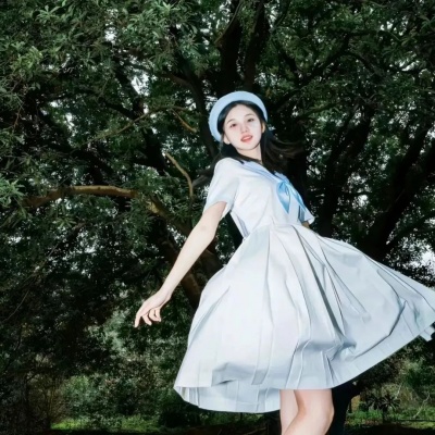 搞笑女的万能签名分享 用幽默感给生活加Buff