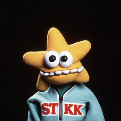 2025怪诞美学头像集来了 在诡异与可爱间疯狂试探