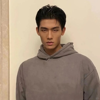 2025最新纯硬帅男生头像来袭 每一张都超有男人味