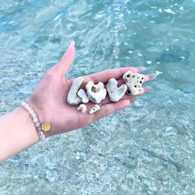 那些戳心窝的歌词 2025一句封神的签名文案