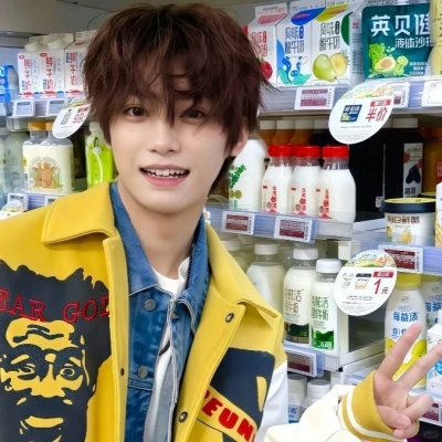 微博热搜常驻选手 梓渝神图头像霸屏合集