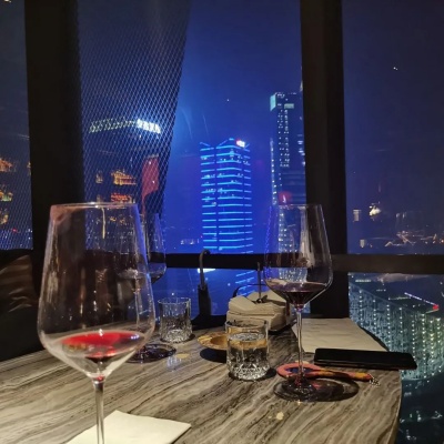 微醺是清醒的浪漫 2025诗酒年华文案集来了