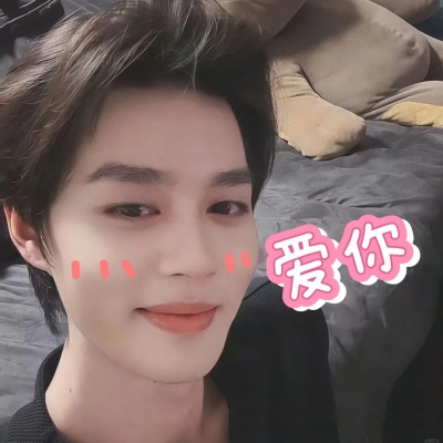 短剧演员柯淳日常表情包来袭 张张笑不活了