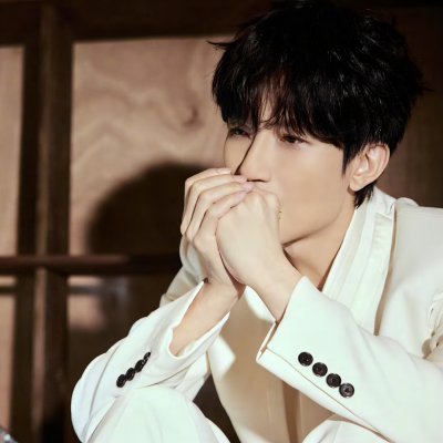 陈楚生高颜值头像大放送 冷峻与温柔并存的氛围感神图