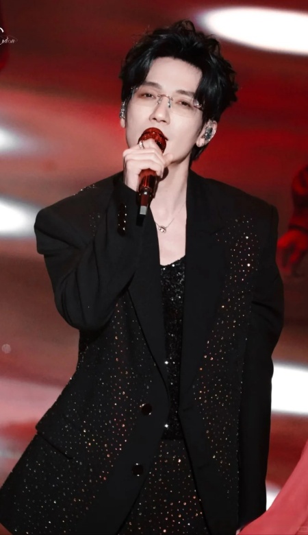 陈楚生《我是歌手》高光壁纸 舞台王者氛围感直接拉满