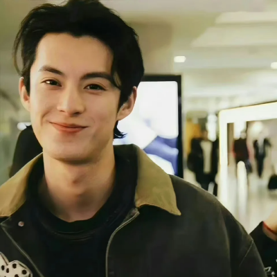 王鹤棣的绝美侧颜杀 打造专属你的帅气头像秘籍