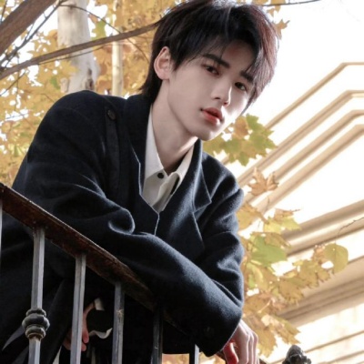 宋亚轩头像图鉴 养成系少年的视觉成长史